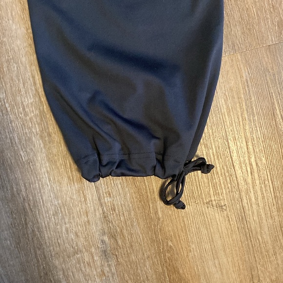 Adidas cropped pants - Picture 2 of 4